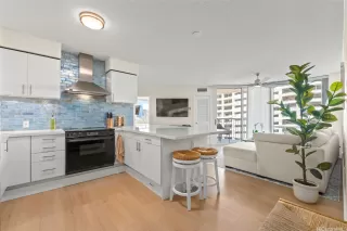 Photo #4: 202604971 Listing 