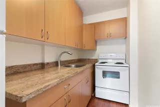 Photo #3: 202604991 Listing 