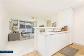 Photo #2: 202604995 Listing 