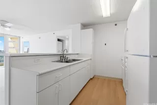 Photo #3: 202604999 Listing 