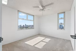 Photo #5: 202604999 Listing 