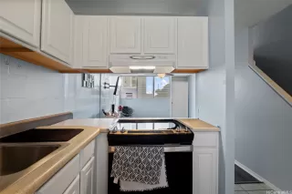 Photo #6: 202605026 Listing 