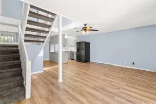 Photo #6: 202605086 Listing 