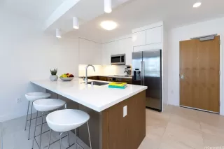 Photo #6: 202605094 Listing 