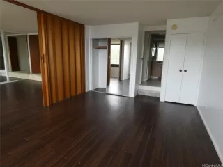 Photo #6: 202605101 Listing 