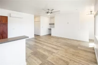 Photo #6: 202605119 Listing 