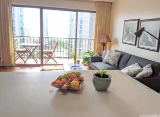 Photo #4: 202605128 Listing 