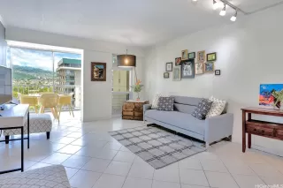 Photo #5: 202605156 Listing 