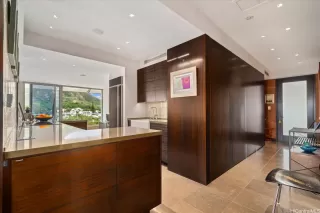 Photo #6: 202605173 Listing 