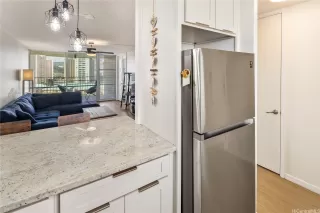 Photo #3: 202605184 Listing 