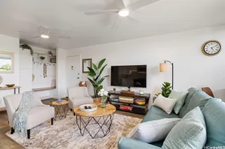 Photo #5: 202605203 Listing 