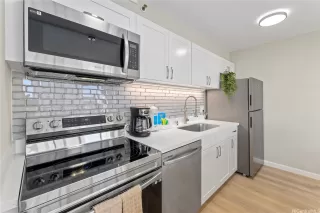 Photo #6: 202605227 Listing 