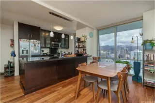 Photo #4: 202605237 Listing 