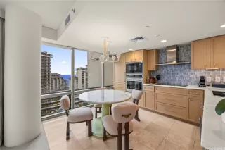 Photo #3: 202605248 Listing 