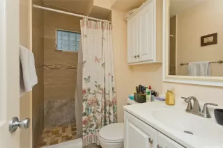 Photo #6: 202605257 Listing 