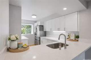 Photo #3: 202605265 Listing 