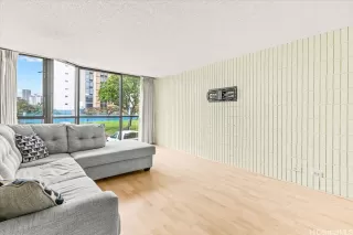 Photo #4: 202605278 Listing 