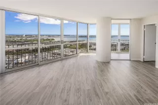 Photo #4: 202605285 Listing 