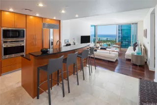 Photo #4: 202605294 Listing 