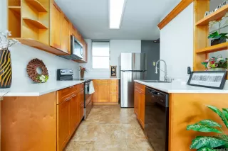 Photo #3: 202605296 Listing 