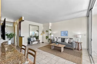 Photo #5: 202605329 Listing 