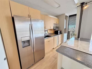 Photo #4: 202605351 Listing 