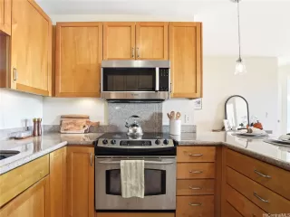 Photo #3: 202605352 Listing 