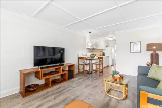 Photo #4: 202605389 Listing 