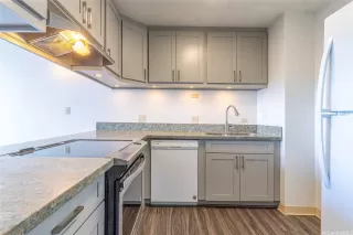 Photo #5: 202605390 Listing 