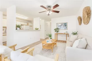 Photo #4: 202605395 Listing 