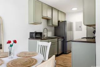 Photo #3: 202605405 Listing 