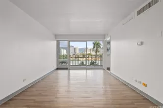 Photo #4: 202605412 Listing 