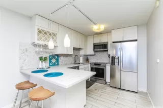 Photo #5: 202605427 Listing 