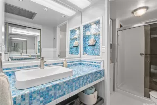Photo #4: 202605438 Listing 