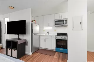 Photo #2: 202605444 Listing 