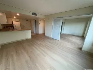 Photo #3: 202605457 Listing 