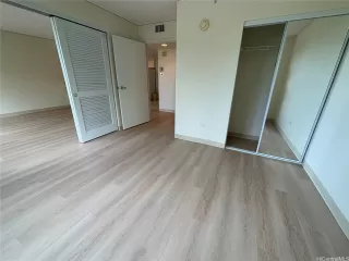 Photo #5: 202605457 Listing 