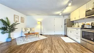 Photo #5: 202605482 Listing 