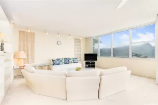 Photo #4: 202605488 Listing 