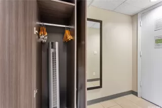 Photo #6: 202605492 Listing 