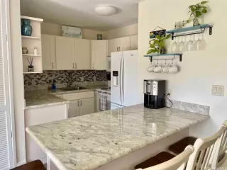 Photo #3: 202605493 Listing 