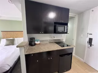 Photo #5: 202605504 Listing 