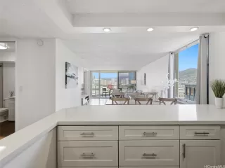 Photo #3: 202605543 Listing 