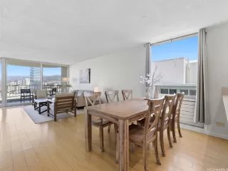 Photo #4: 202605543 Listing 