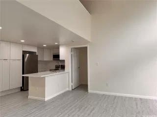 Photo #5: 202605559 Listing 