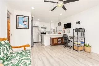 Photo #3: 202605561 Listing 