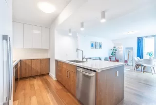 Photo #6: 202605568 Listing 