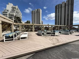 Photo #5: 202605582 Listing 