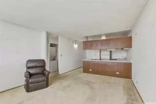 Photo #4: 202605586 Listing 