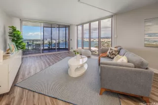 Photo #4: 202605613 Listing 